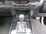 DCT、CVT、従来型のATなど、すべてのトランスミッションの利点を集約し、ロックアップ領域を大幅に拡大し伝達効率の向上とマニュアルトランスミッションのようなダイレクト感を実現した自社製ATです。