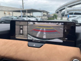 【360&deg;ビューモニター】専用のカメラにより、上から見下ろしたような視点で360度クルマの周囲を確認することができます☆死角部分も確認しやすく、狭い場所での切り返しや駐車もスムーズに行えます。