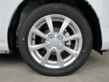 車のイメージに合う純正ホイール