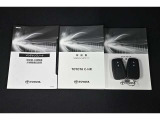 保証書・記録簿・取扱説明書と揃っております。キーの電池は新品にお取替えしてから納車させていただきますので安心してお乗りください。