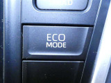 「ECOスイッチ」ONで省燃費制御モードになり燃費を向上させるように動作します。