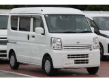 走行距離無制限の1年間保証(部分保証)付き。全国の日産工場でアフターを受けられますので、引っ越しなどで県外に移られても安心です。