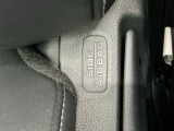 サイドSRSエアバッグ付きです!側方からの衝突の場合に対して作動し、衝撃を和らげてくれます。