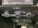 オートエアコン付きです!お好みの温度をセットするだけでエアコンの風量などを自動でコントロール。快適な車内でお過ごしいただけます。
