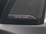 ハーマンカードンのカースピーカーは良質な音を届けると同時に、その先にある車内空間における上質な&ldquo;音楽体験&rdquo;も提供している。