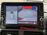 駐停車には便利なアラウンドビューモニター搭載。サイドモニターの切り替えも可能です。