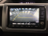 バックモニター付きで、車庫入れやバック時の後方確認をサポート。