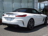名鉄AUTOオリジナルコーティングMコートをはじめウインドフィルム施工、ドライブレコーダー取付、BMWパフォーマンスアクセサリーなど各種承ります。