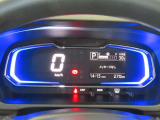 燃費のいい運転をするとイルミネーションがブルーからグリーンへ変化します。楽しくエコドライブできます。