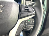 【アダプティブクルーズコントロール】高速道路での長距離走行が楽に!!自動で速度を保つクルーズコントロールが、衝突軽減システムと連携し、前方の車両を感知して車間を保つように速度調節してくれます!!