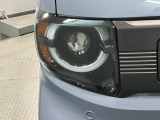 LEDヘッドライトは、点灯の瞬間から最大光量を発揮し、突然暗くなるトンネルなどでの安定感を高めます。