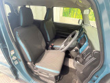 運転席シート廻りは使用感も少なく、良好な状態となっています。丁寧に使われていたことがよくわかりますね。