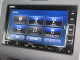 ナビゲーションはギャザズメモリーナビ(VXM-214VFi)を装着しております。AM、FM、CD、DVD再生、Bluetooth、音楽録音再生、フルセグTVがご使用いただけます。
