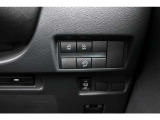 中古車だからボディーコーティングがおすすめ!下地処理が重要なコーティングはもちろんプロの施工でピカピカに仕上げます。濃色車は親水性、淡色車は撥水性のものがオススメ!