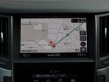 純正メモリーナビ装備です。
