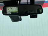 ★バックミラーにアラウンドビューモニター装備。バックや縦列駐車の際に上から見た映像があなたを安心サポートいたします。