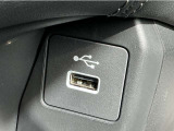 便利な充電用USBジャックも付いています☆周辺機器の充電にご利用頂けます☆