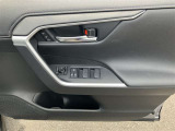 各種スイッチです