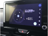 純正ナビを装備。タッチパネル式で使いやすく、お出かけもラクラクです。