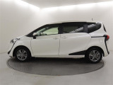 両側パワースライドドア付きだから、狭い駐車スペースなどでの 乗り降りラクラク!小さなお子さまのいるご家庭には嬉しい装備。