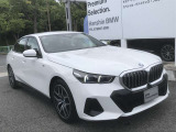【50:50の重量配分】前後のタイヤにかかる車両重量を均等になる様に拘って設計。シャープで軽快なハンドリングを実現。ドライバーと車との一体感あるドライビングの歓びをご体感下さい!