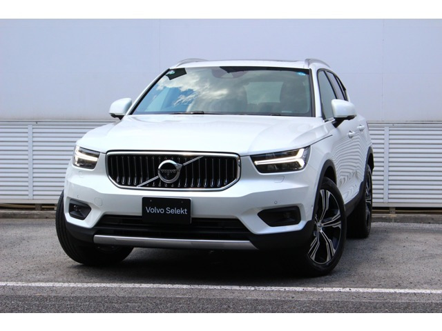 XC40 B4 AWD インスクリプション 4WD 