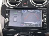 アラウンドビューモニター装備☆上から見たような画面で車庫入れも縦列駐車も安心です♪