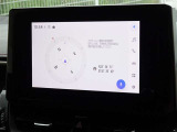 ディスプレイオーディオを装備しています。スマホと連動させると音楽やアプリを楽しむことができます。