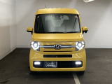 車の個性が現れるフロントデザイン。バランスの取れたフォルムは飽きが来ず、毎日のドライブを誇らしい気持ちにさせてくれる美しさです