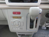 オートエアコン装備!!温度設定だけで快適な車内に!!