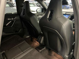 【エアバック】BMWのエアバックやその他の安全装備は、互いに補完しあう事で徹底した安全性を貫きます。万一の事故の際にそれぞれ最適な保護を提供してくれます!