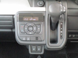 設定した温度に自動調整【オートエアコン】★車内を快適に保ちます♪足元すっきりの【インパネシフト】!