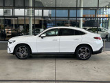 納車前整備はメーカー規定に基づき併設工場で入念に行います。メルセデス・ベンツ指定のツールと技術を用い、メーカーの研修を受けたメカニックがお客様のお車を整備いたします。神奈川運輸支局指定整備工場です。