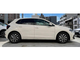 高強度ボディ&times;衝撃吸収構造で、万が一にも備えた安心設計。Volkswagenならではの安全性能です。フォルクスワーゲン伝統の直線的なスタイリッシュなウエストラインです