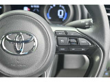 レーダークルーズコントロール(全車速追従機能付)付きです。車速に応じて追従支援してくれるので、ロングドライブも快適です。詳細は販売店スタッフまでおたずねください。