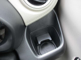 運転席で使用できるドリンクホルダーです。