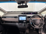 見通しの良い運転席回りとなっておりますので安心して運転をして頂けます!窓が大きいので明るく開放的な室内です