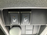 フロント両席に冬も暖かシートヒーター装備です!