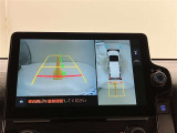 いまや必須装備「ナビゲーション」搭載!知らない場所にスイスイッとドライブ。もう、これなしではハンドルを握れませんね!でも運転中の操作は危険ですのでご注意ですね☆