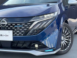 最新式はLEDヘッドランプですね。瞬時に明るい光が夜間の運転をぐっと楽にしてくれますよ。