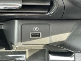 運転席前にもUSB充電ポート装備