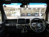 当店の車は全台保証付きで購入後も安心です。保証期間中は全国のホンダディーラーで保証修理を受け付けております。(詳細はスタッフまで!)