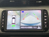 【アラウンドビューモニター】車を上から見下ろしているかのような映像で周囲の状況がひと目で確認、狭い駐車場に駐車するときも安心です♪