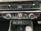 Wエアコン付きです!運転席・助手席それぞれ快適な車内でお過ごしいただけます。寒い時期には嬉しいシートヒーター付きです!