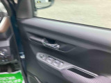安全・安心な走行のために、納車前にダイハツのクルマを知り尽くしたエキスパートが基本性能に関わる機能や状態を徹底的に点検。消耗部品の交換など法定12ヶ月点検相当の点検・整備を実施しております