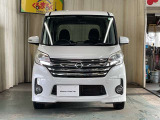 精悍なフロントマスク