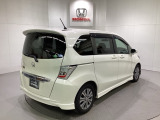 【Honda認定中古車 U-Select】 は3つの安心をお約束します。 1 Hondaのプロが整備した安心。 2 第三者機関がチェックした安心。 3 購入後もHondaが保証する安心。