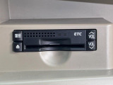 【ETC】高速道路の料金所をストレスなく通過!話題のスポットやサービスエリアに多い「スマートIC」利用時は必須のアイテムです。当店でセットアップを実施、ご納車当日からすぐにご利用いただけます!