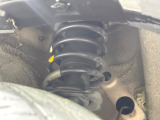 お車を安心してお乗りいただく為には、足回りの定期点検が欠かせません。サービスサポート(有償保証)では無料点検もご提供しており、安心のカーライフをお過ごしいただけるサポート体制が整っています。