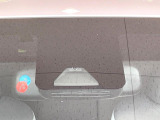 【トヨタセーフティセンス】走行中に前方の車両等を認識し、衝突しそうな時は警報とブレーキで衝突回避と被害軽減をアシスト。より安全にドライブをお楽しみいただけます。